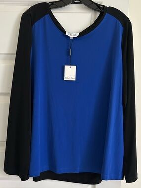 CALVIN KLEIN (NWT) Blue Black Luxury Pullover Top P2P is 22